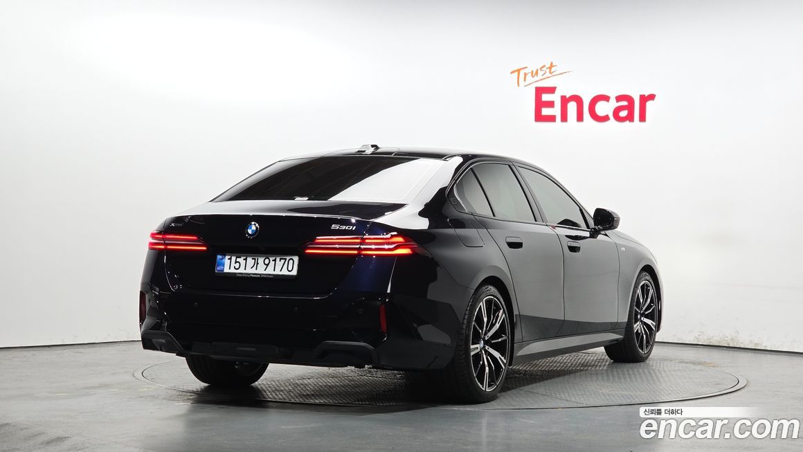 BMW 5-Series 530i xDrive M Sport, 2025