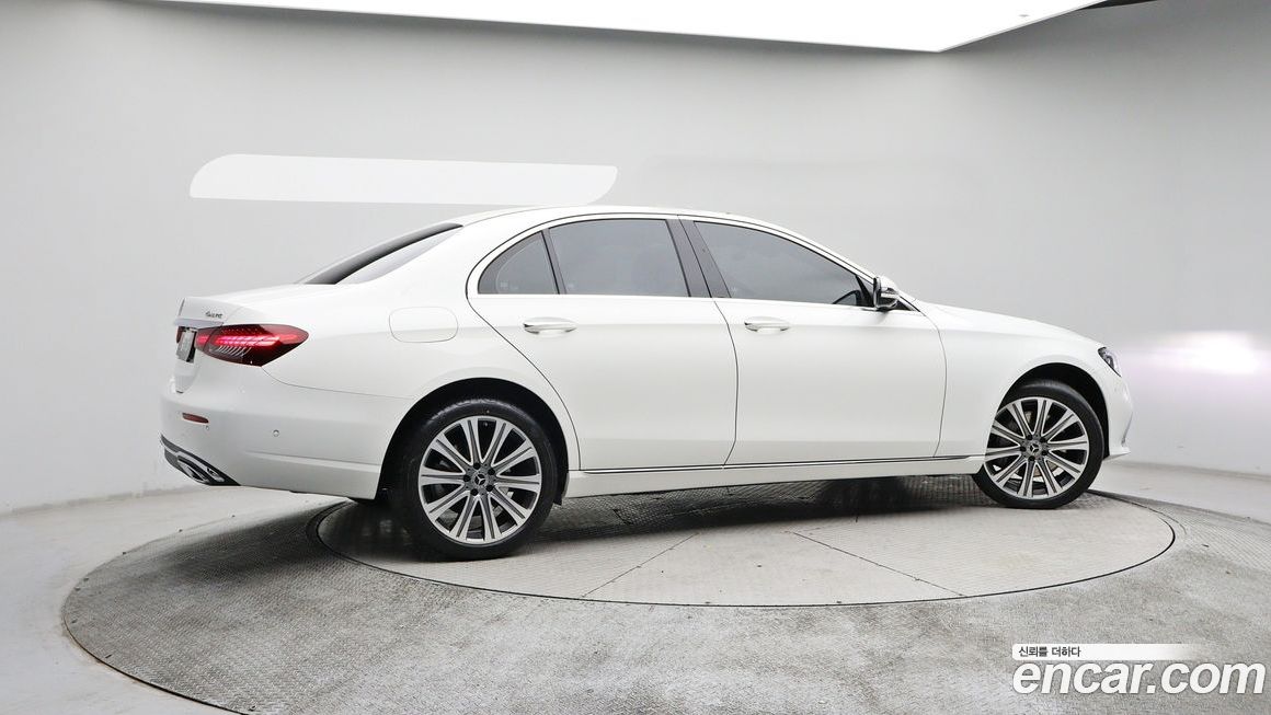 Mercedes-Benz E-Class E350 4MATIC Exclusive, 2023