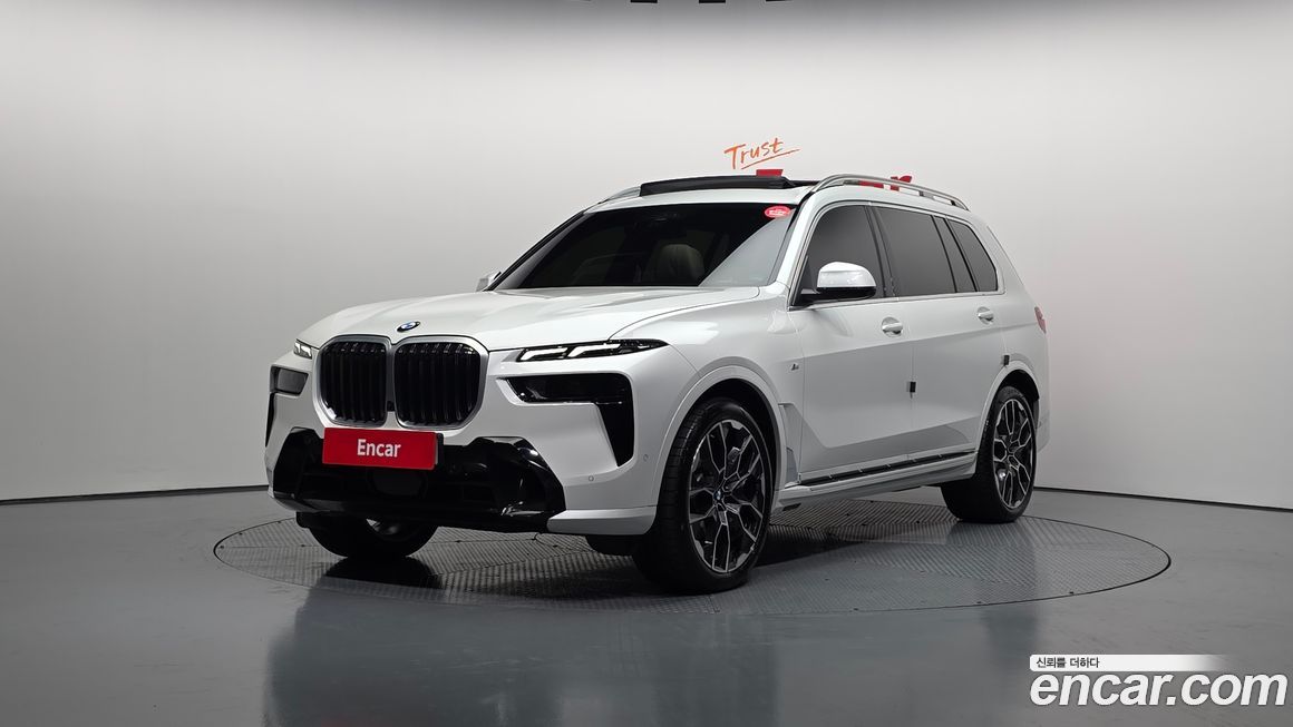 BMW X7 xDrive 40i M Sport 6STR, 2025