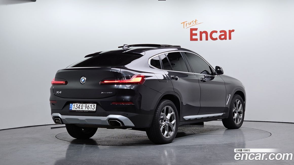 BMW X4 xDrive20i xLine, 2022