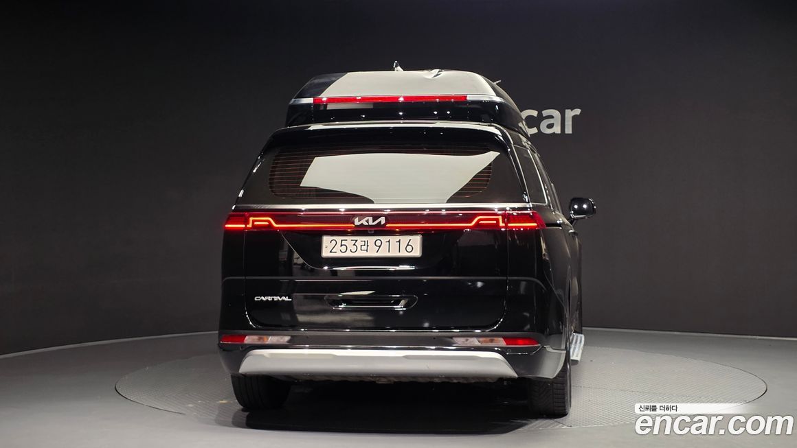 Kia Carnival 9-Seater Hi-Limousine, 2023