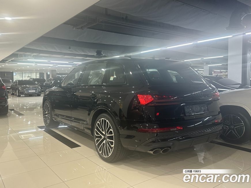 Audi SQ7 4.0 TFSI Quattro, 2026