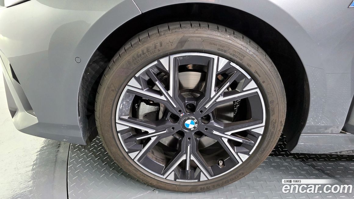 BMW 1-Series 120 M Sport, 2025
