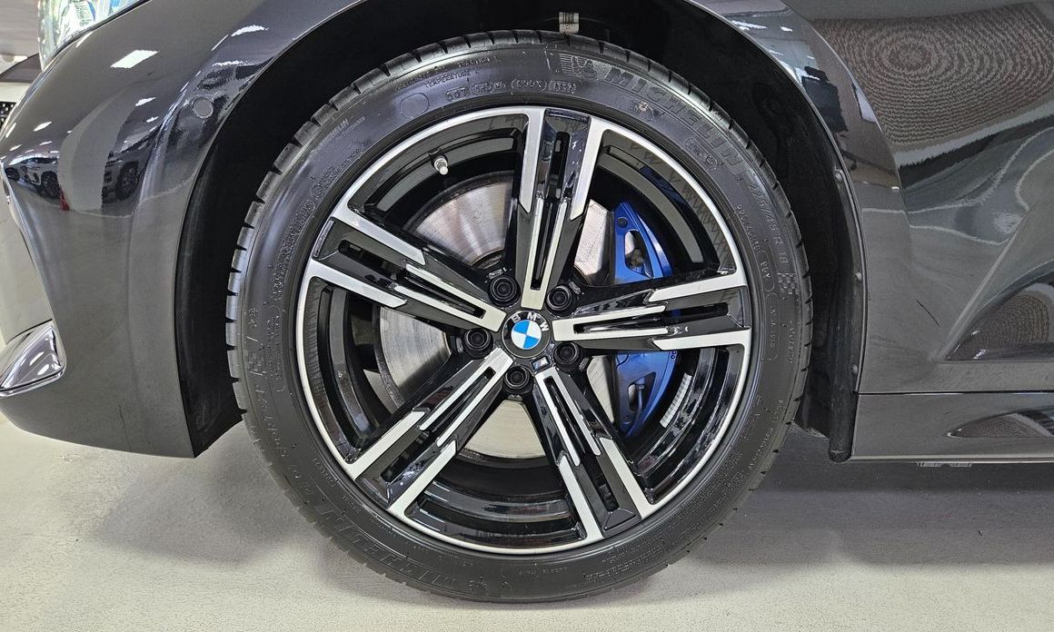 BMW 3-Series 320d Touring M Sport, 2025