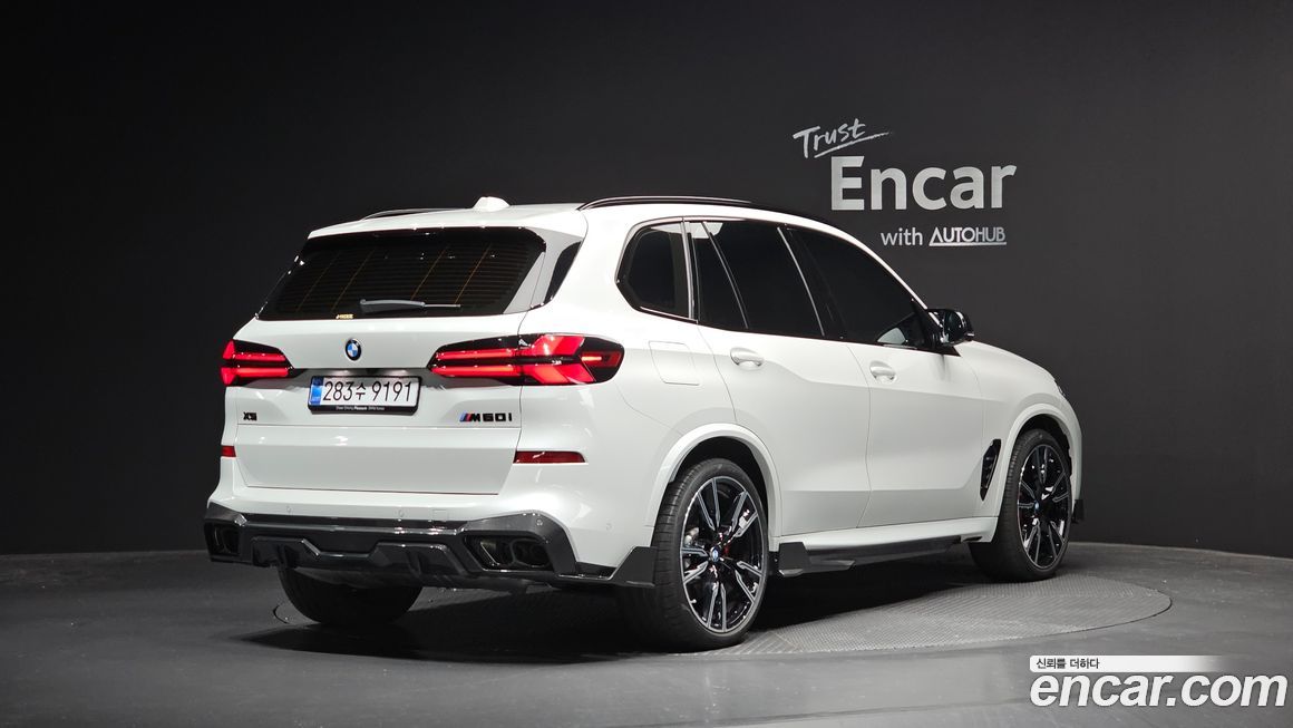 BMW X5 M60i, 2025