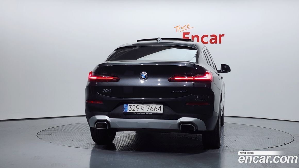 BMW X4 xDrive20i xLine, 2022