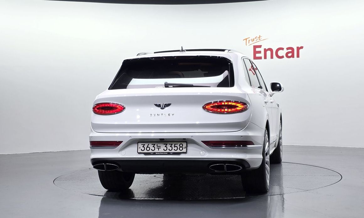 Bentley Bentayga 4.0 V8, 2022