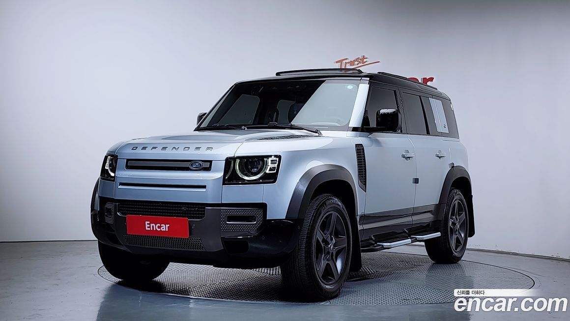 Land Rover Defender 110 P300 X-Dynamic SE, 2023
