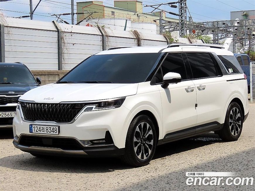 Kia Carnival 9-Seater Signature, 2023