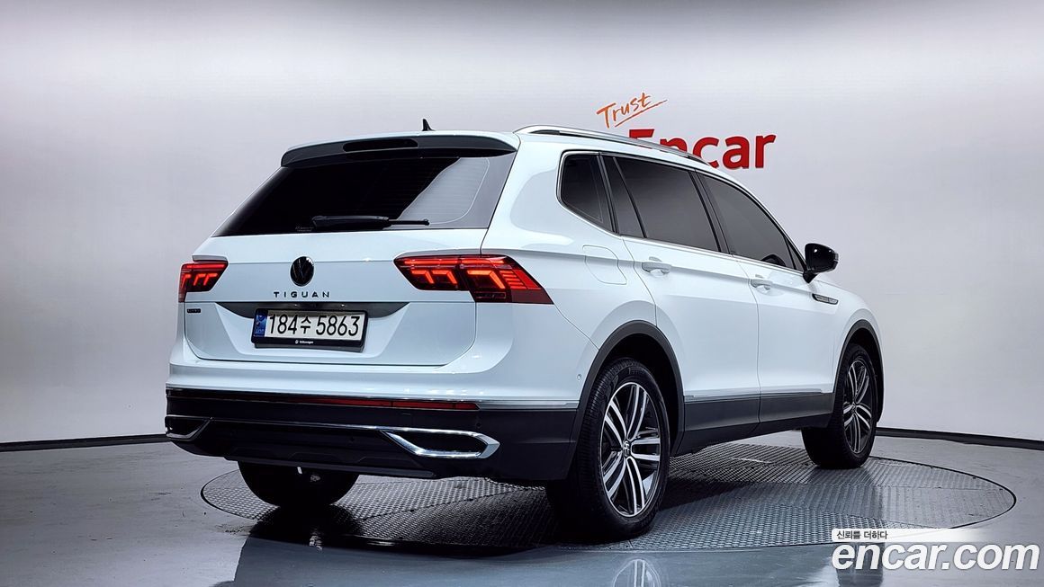 Volkswagen Tiguan 2.0 TSI Prestige, 2023