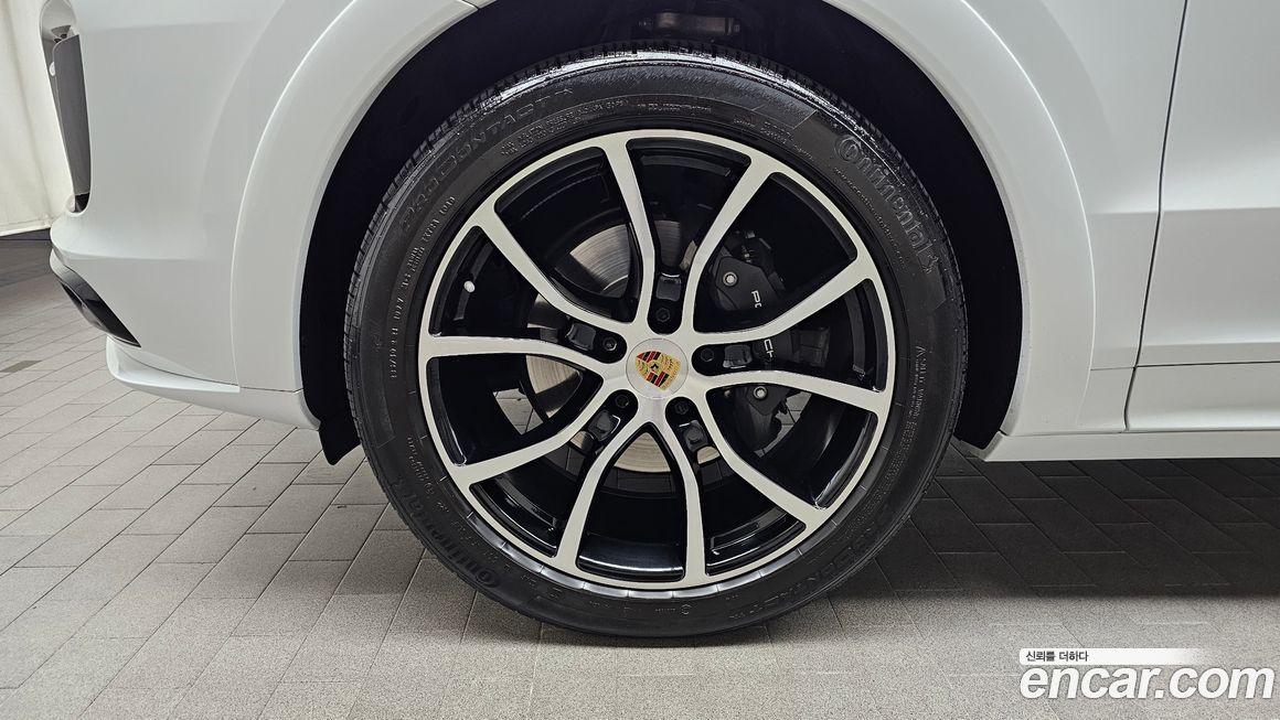 Porsche Cayenne 3.0 PLATINUM EDITION, 2023