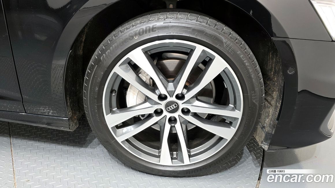 Audi A6 45 TFSI Premium, 2021