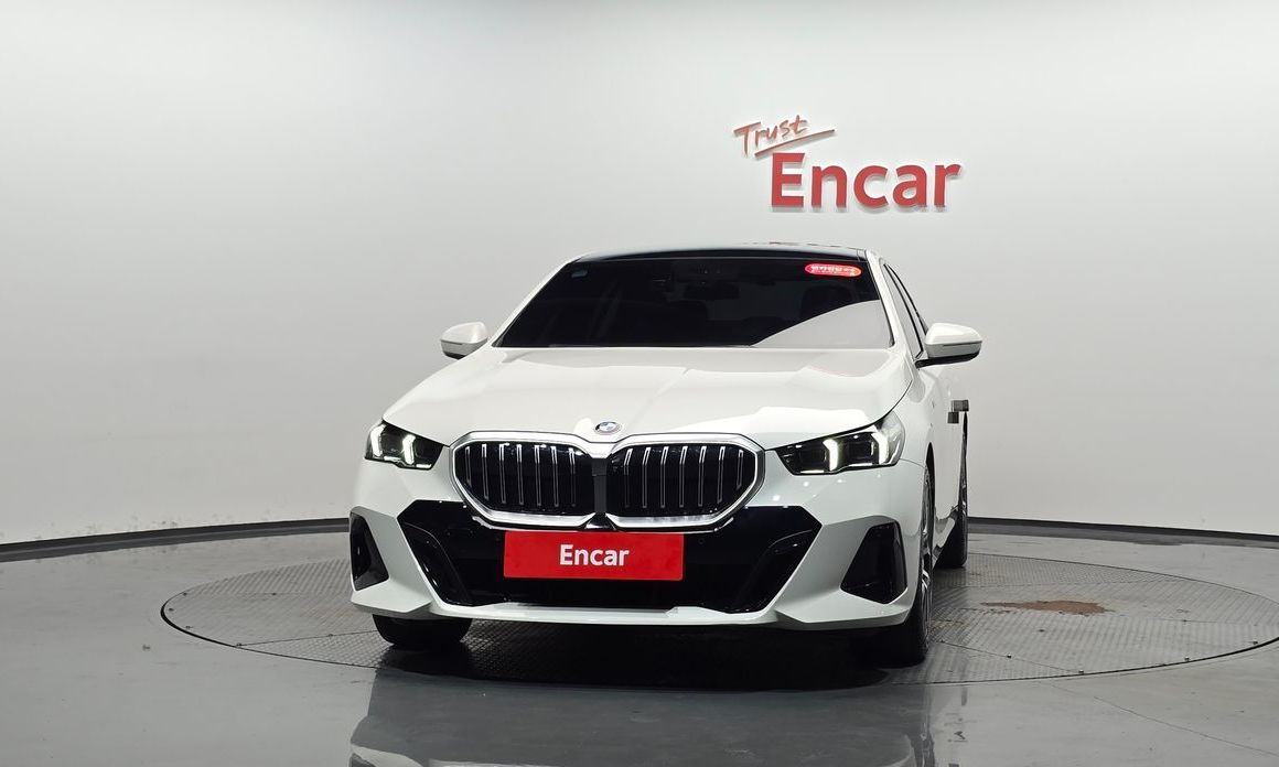 BMW 5-Series 520i M Sport, 2024