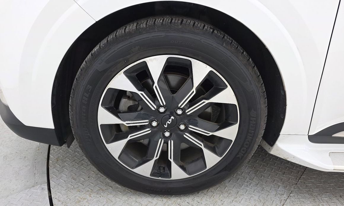 Kia Carnival 9-Seater Noblesse, 2023