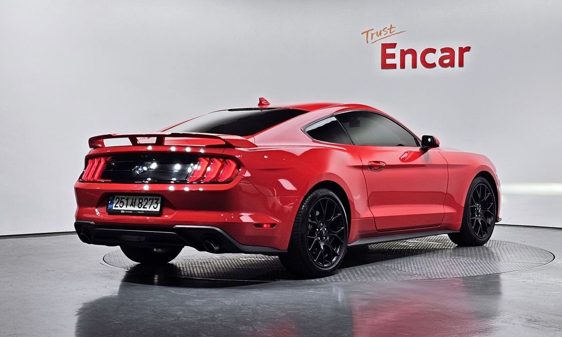 Ford Mustang Coupe, 2022