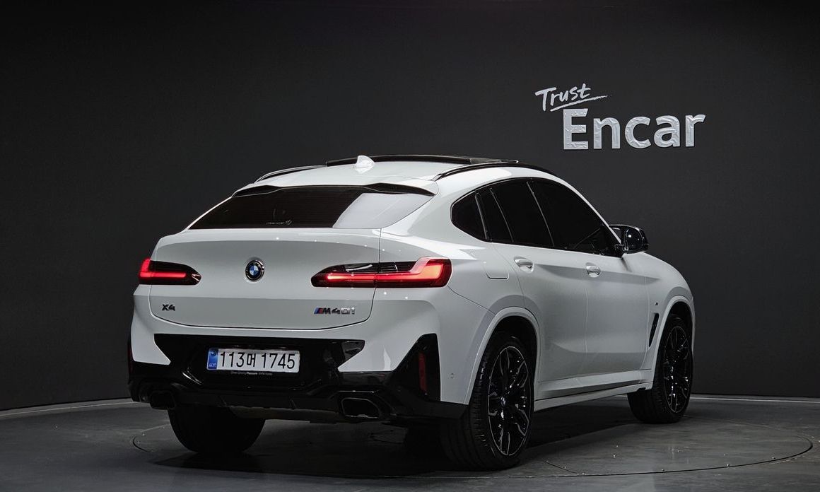 BMW X4 xDrive M40i, 2025