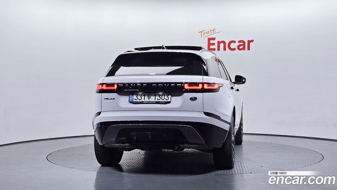 Land Rover Range Rover Velar 2.0 P250 R-Dynamic SE, 2023