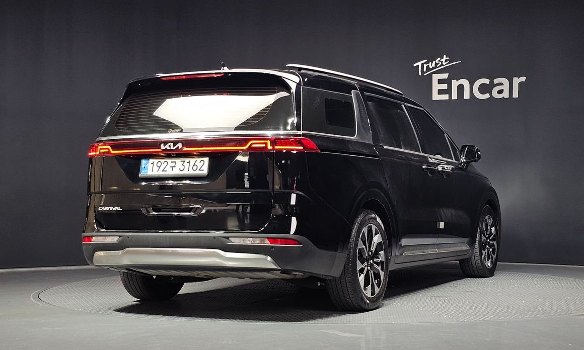 Kia Carnival 7-Seater Signature, 2022