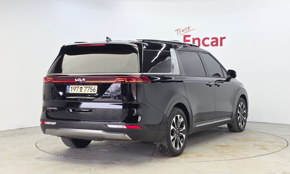 Kia Carnival 9-Seater Noblesse, 2022