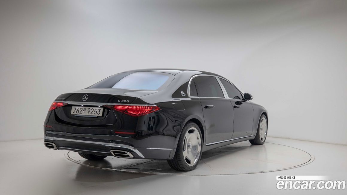 Mercedes-Benz S-Class Maybach S580 4MATIC, 2024