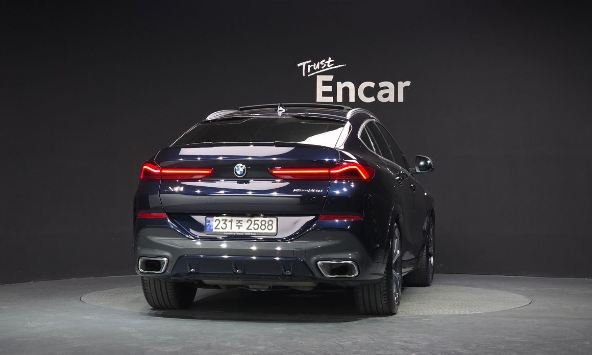 BMW X6 xDrive30d M Sport, 2023