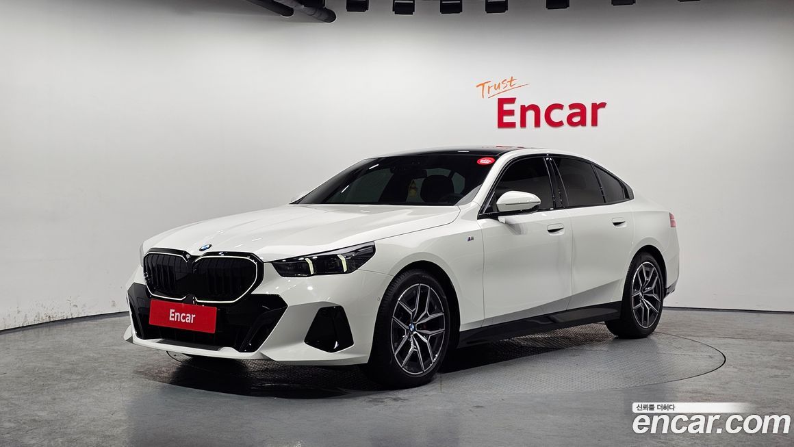 BMW 5-Series 520i Special Edition, 2024