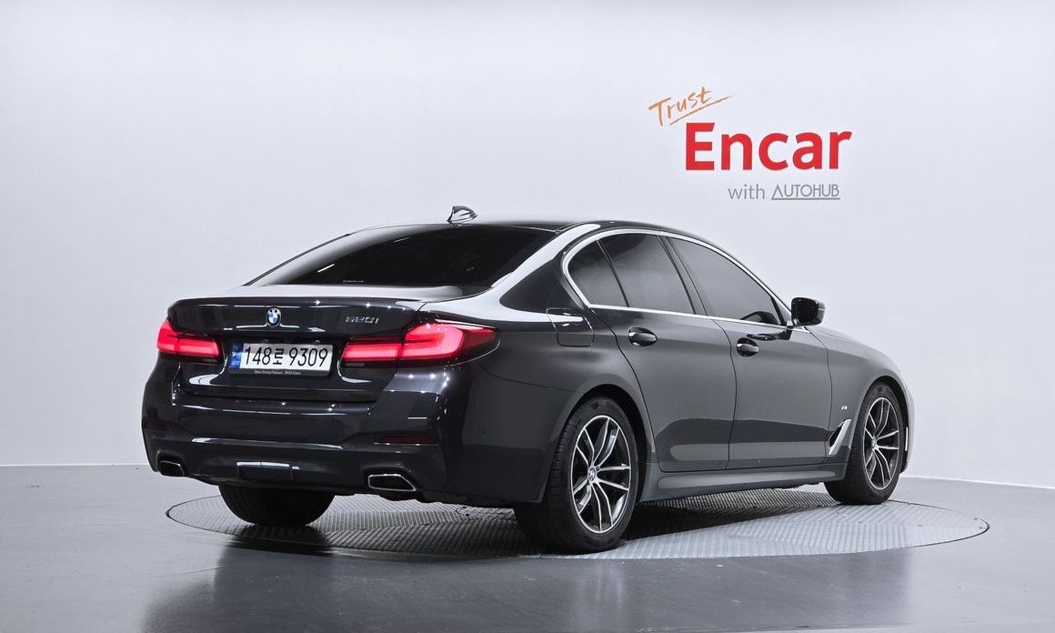 BMW 5-Series 520i M Sport, 2022