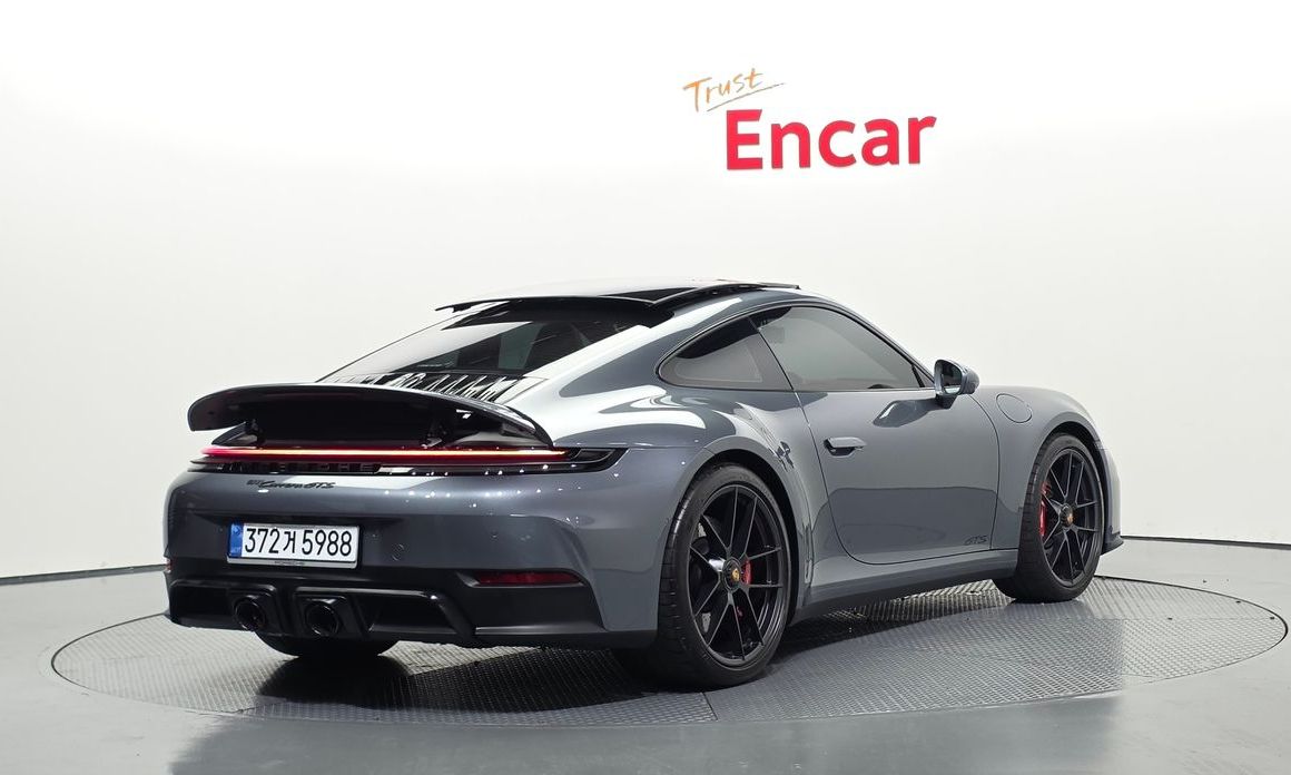 Porsche 911 Carrera GTS, 2025