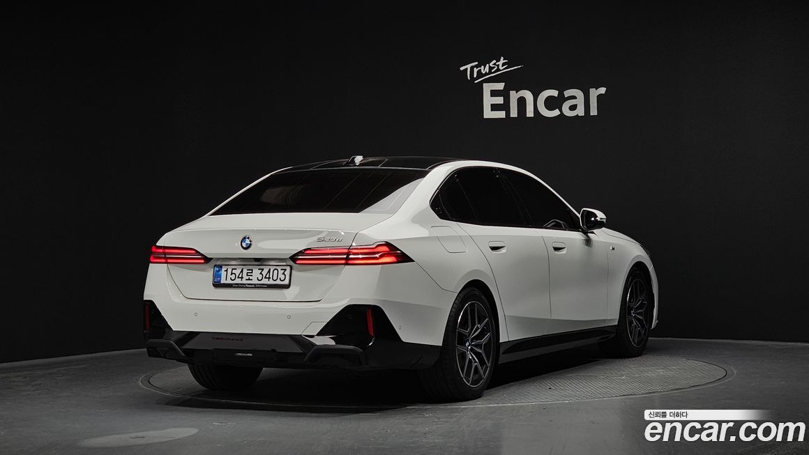 BMW 5-Series 523d M Sport, 2025