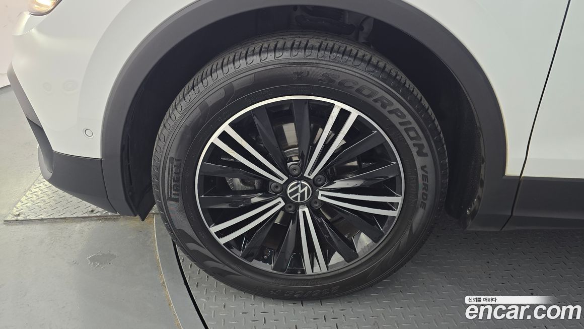 Volkswagen Tiguan 2.0 TDI Premium, 2023