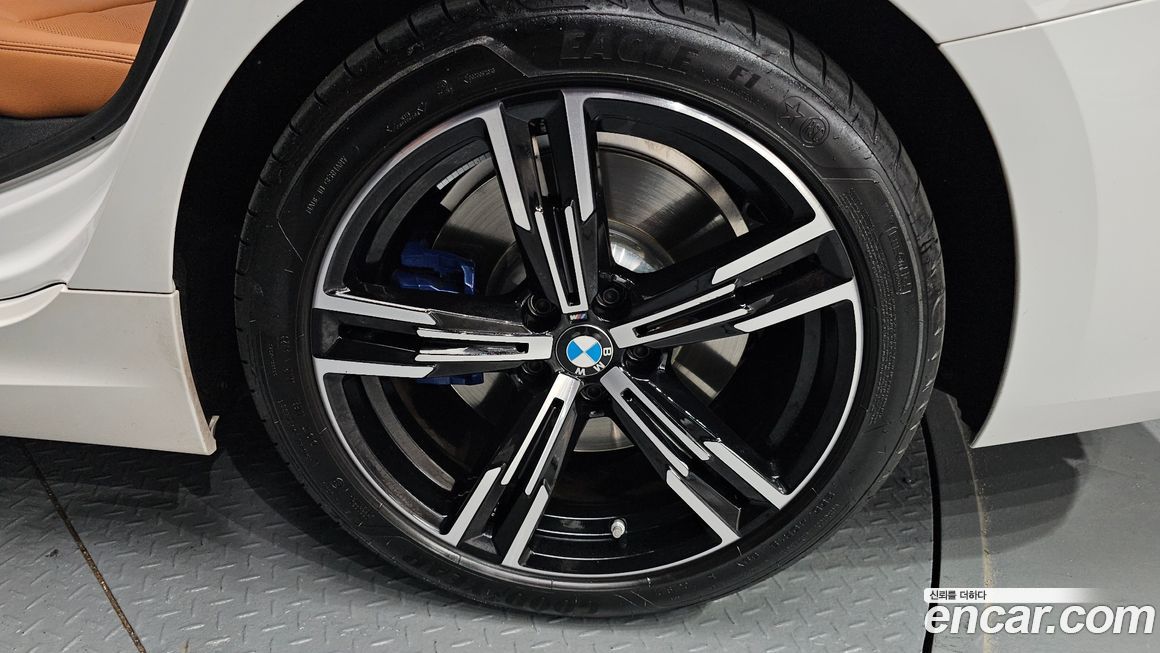 BMW 3-Series 320i M Sport, 2024