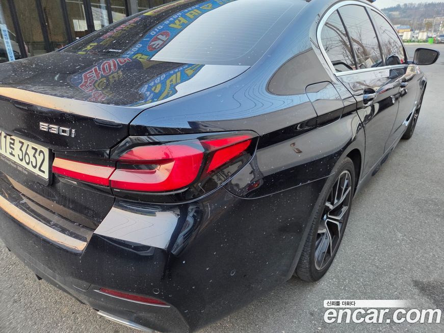 BMW 5-Series 520i M Sport, 2022