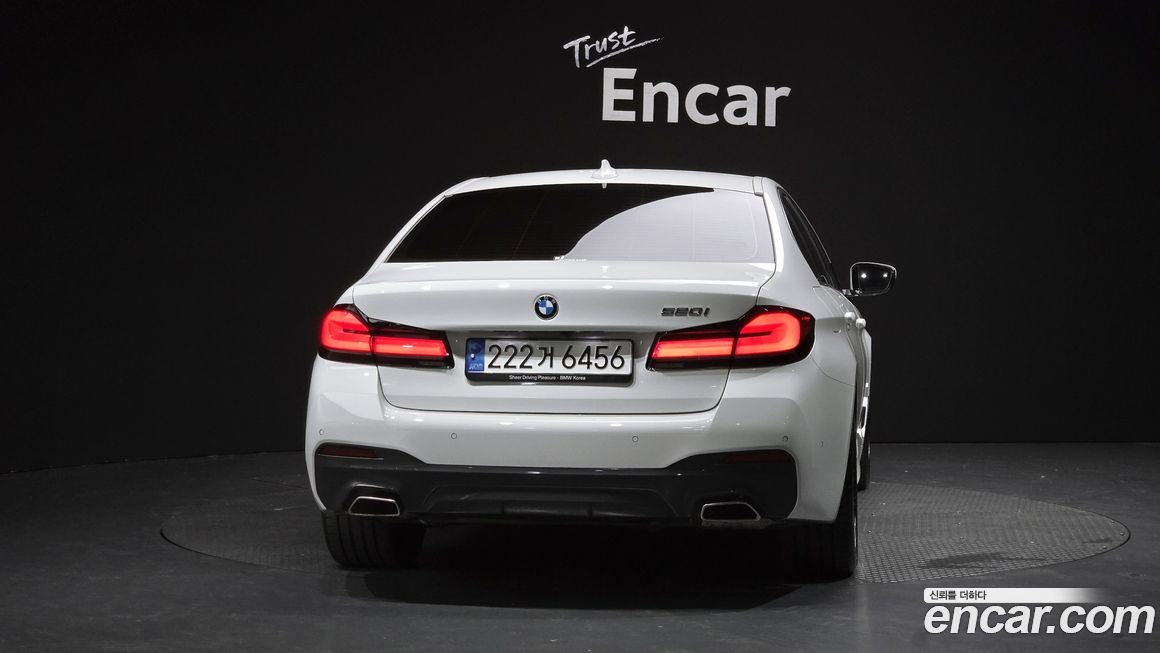 BMW 5-Series 520i M Sport, 2023