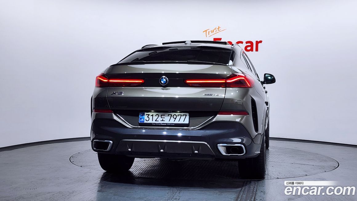 BMW X6 xDrive40i M Sport, 2024