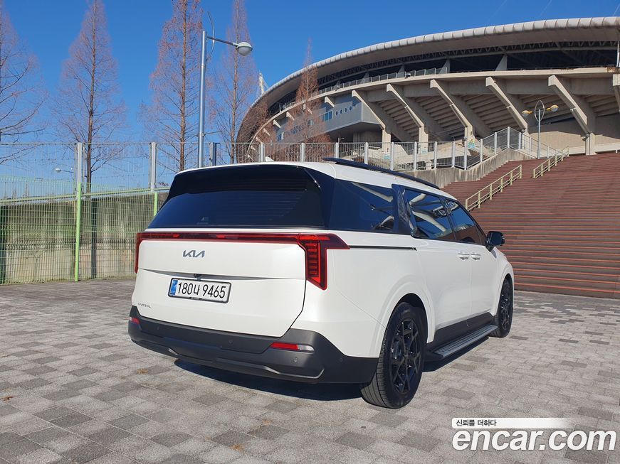 Kia Carnival 9-Seater Gravity, 2025