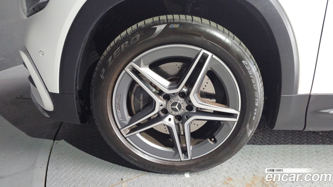 Mercedes-Benz GLB-Class GLB250 4MATIC, 2024