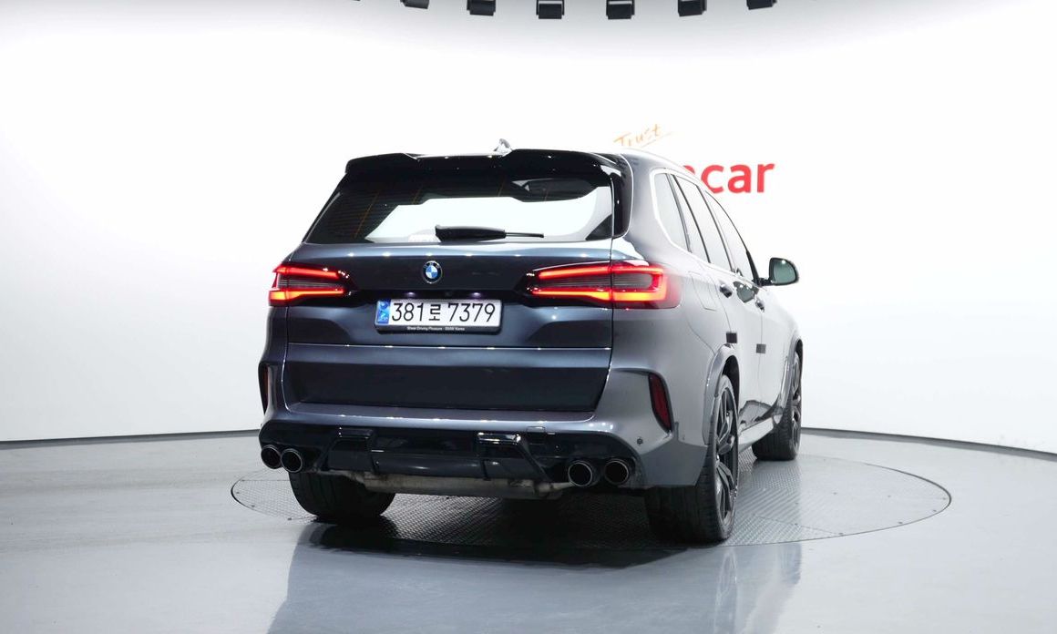 BMW X5 M50i, 2022