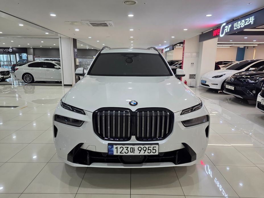 BMW X7 xDrive 40i Design Pure Excellence 6-Seater, 2024