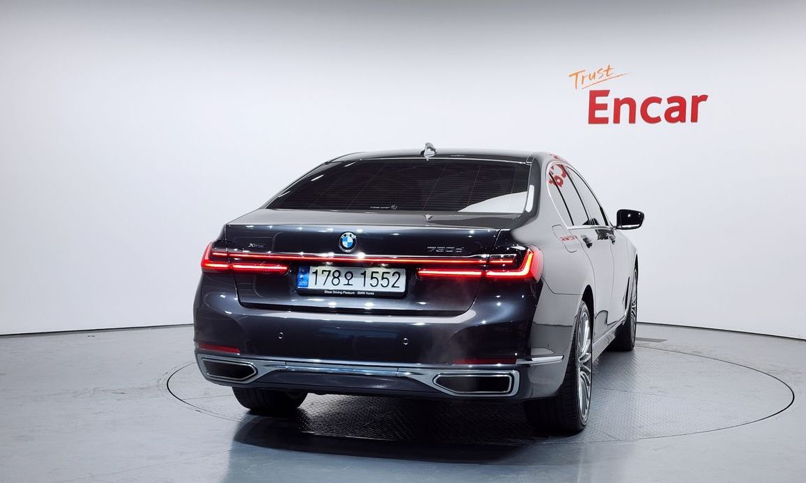 BMW 7-Series 730d xDrive Design Pure Excellence, 2022
