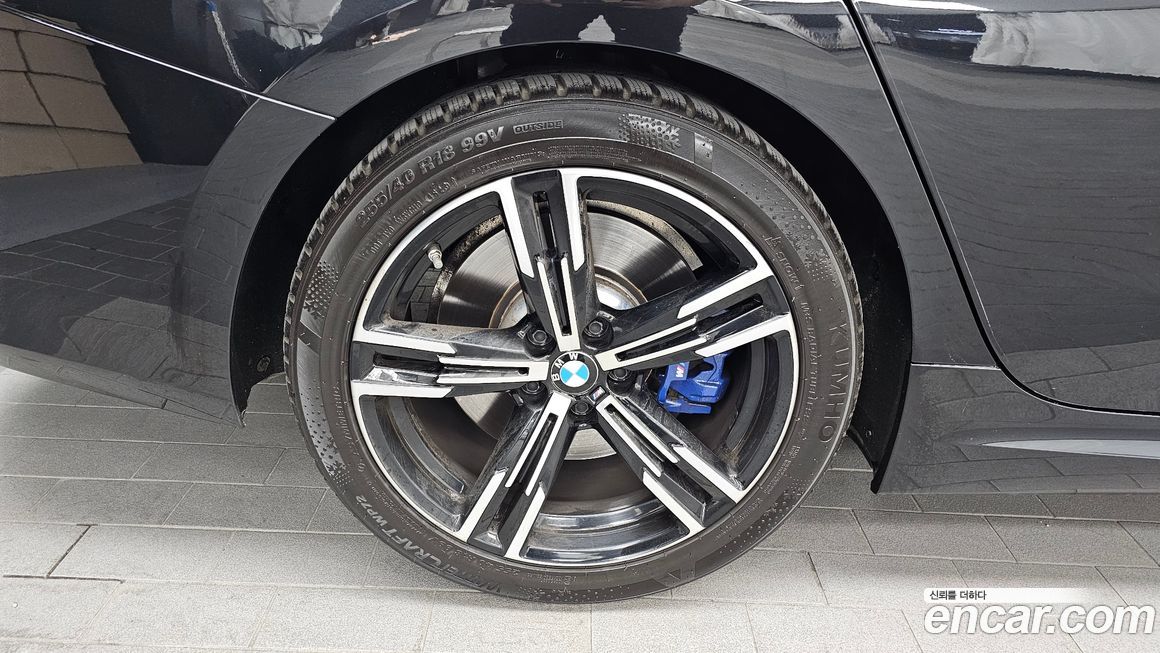 BMW 3-Series 320i M Sport, 2023