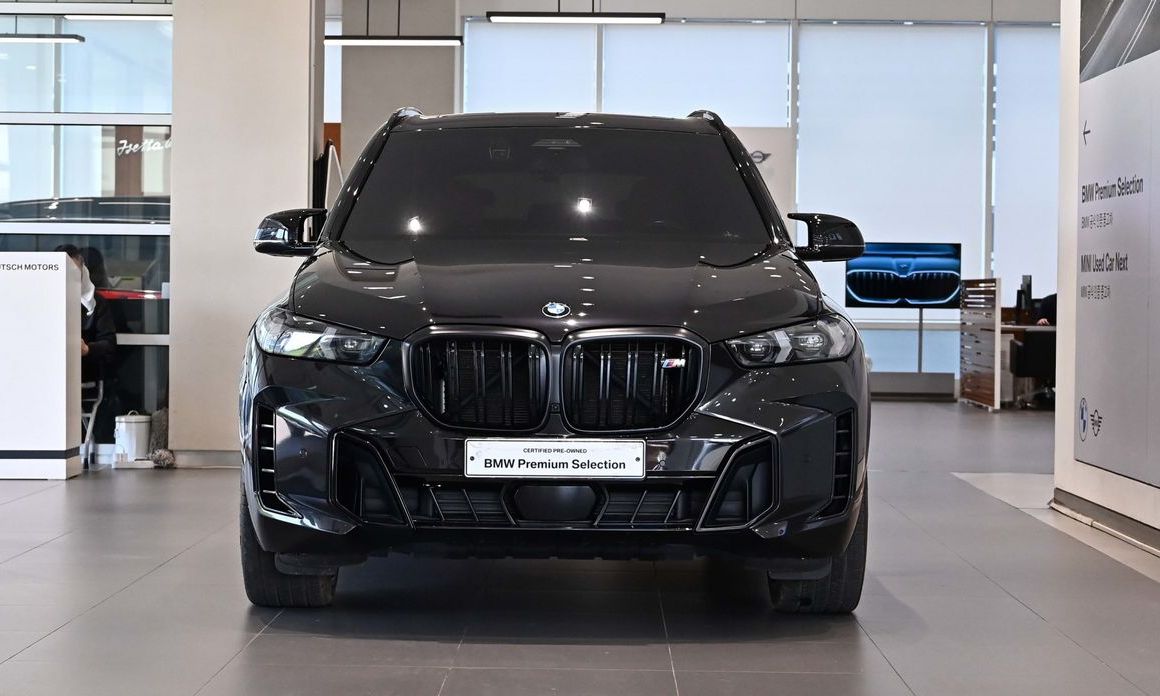 BMW X5 M60i, 2024