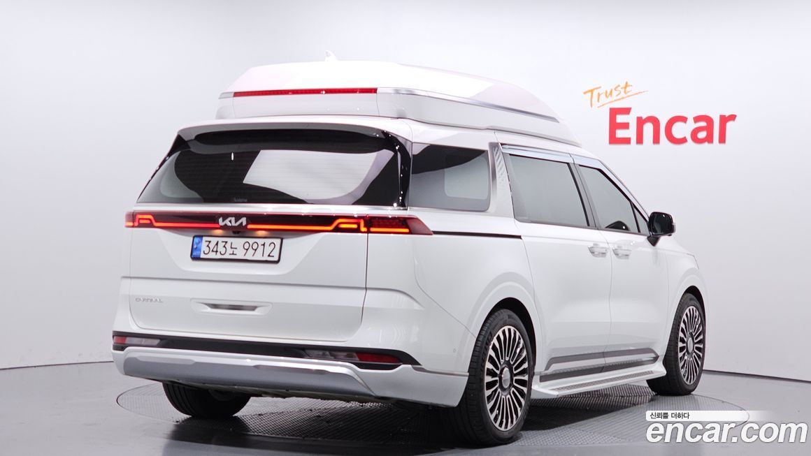 Kia Carnival 9-Seater Hi-Limousine, 2023