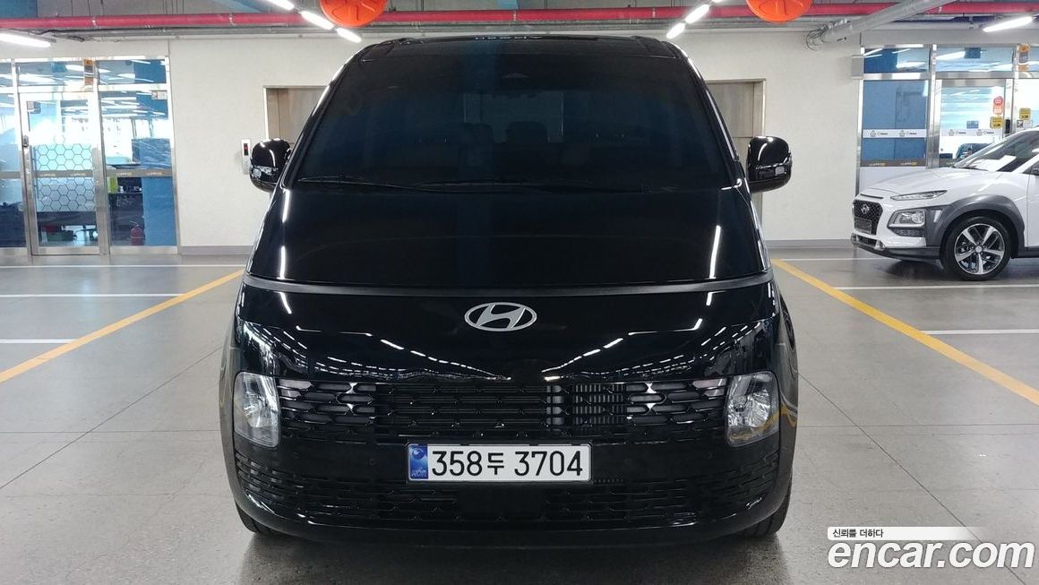 Hyundai Staria Tourer 9-Seater, 2025
