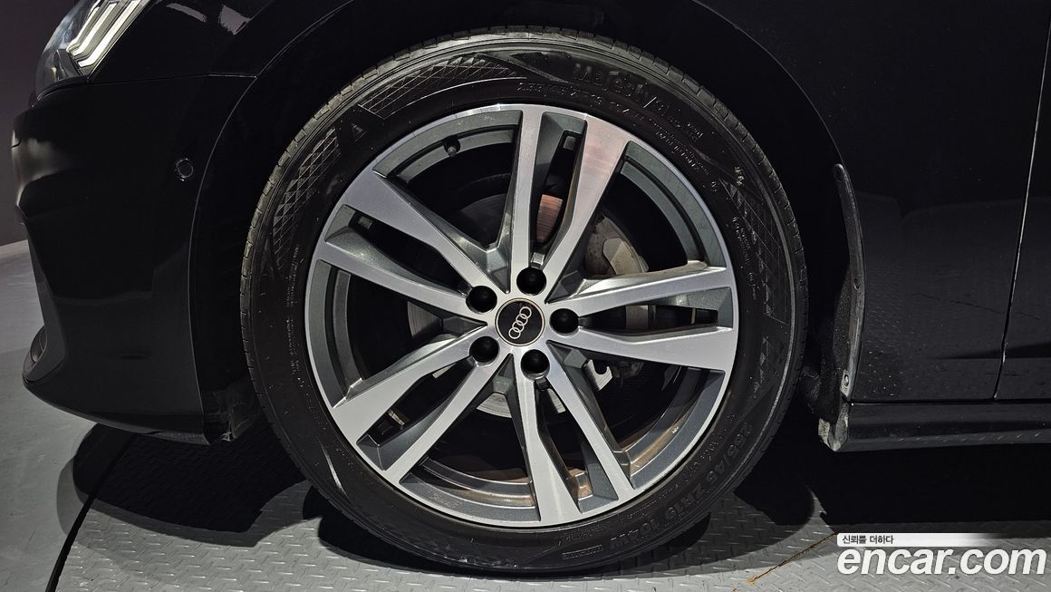 Audi A6 40 TDI Premium, 2023