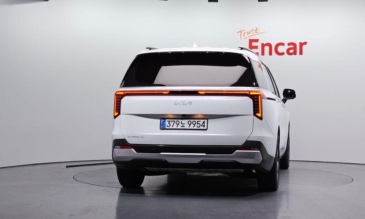 Kia Carnival 9-Seater Prestige, 2025