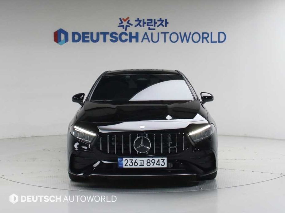 Mercedes-Benz A-Class AMG A35 4MATIC Sedan, 2024