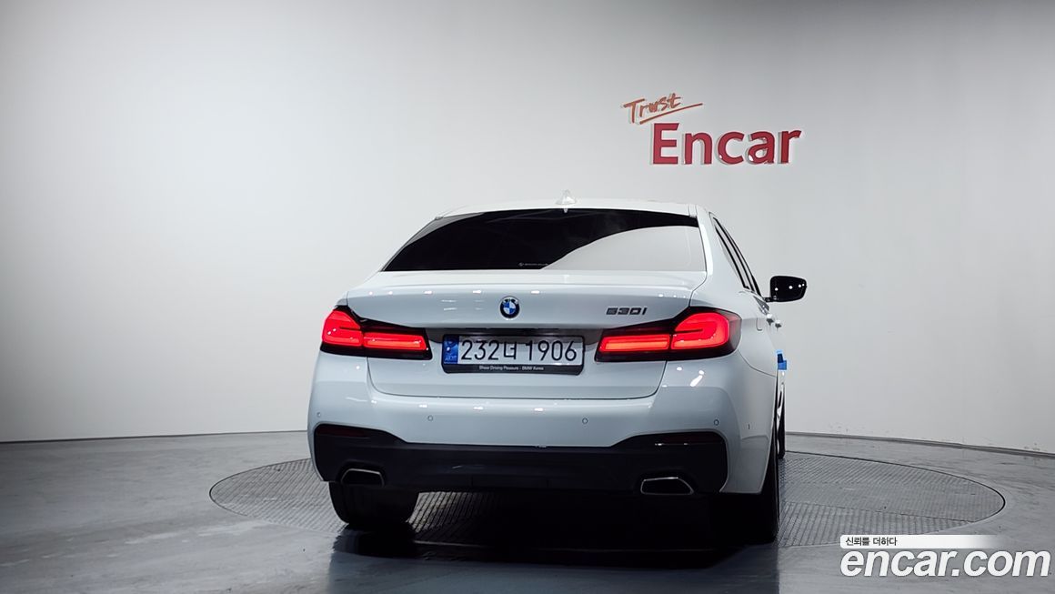 BMW 5-Series 530i M Sport Package, 2022