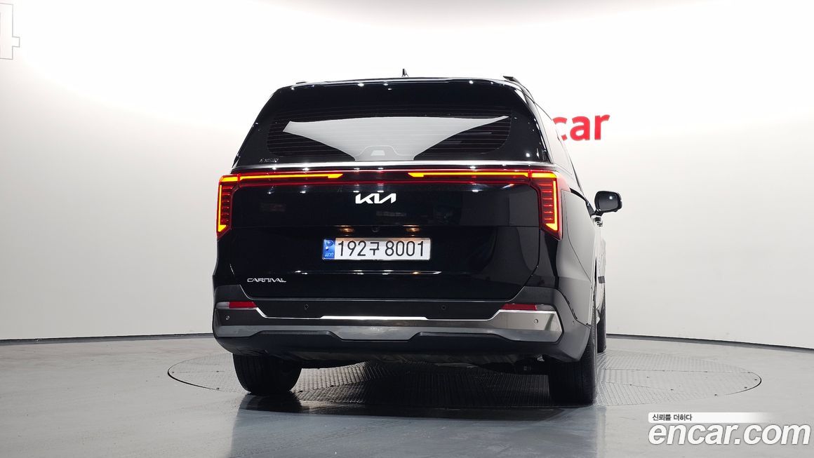 Kia Carnival 9-Seater Signature, 2024