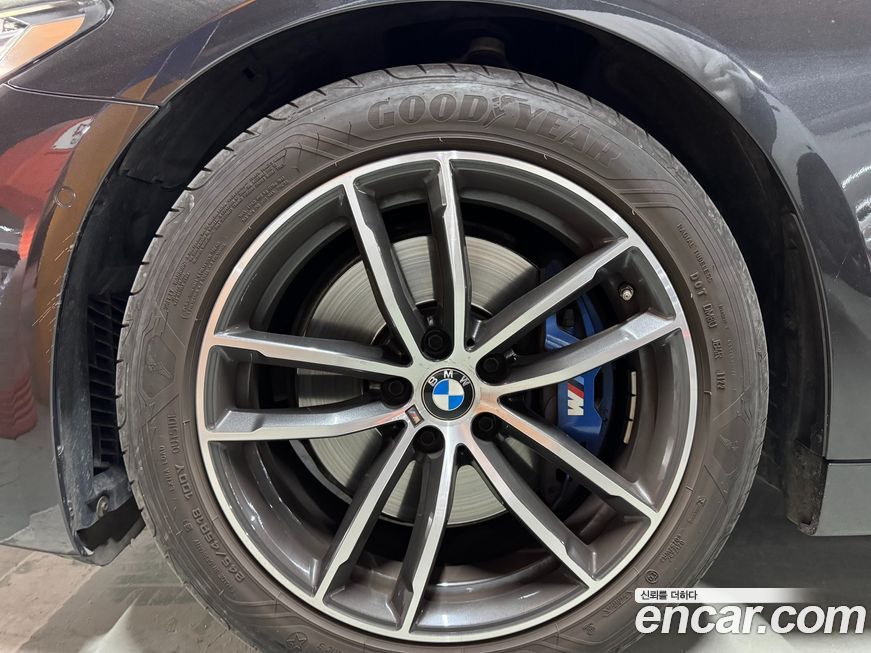 BMW 5-Series 520i M Sport, 2023