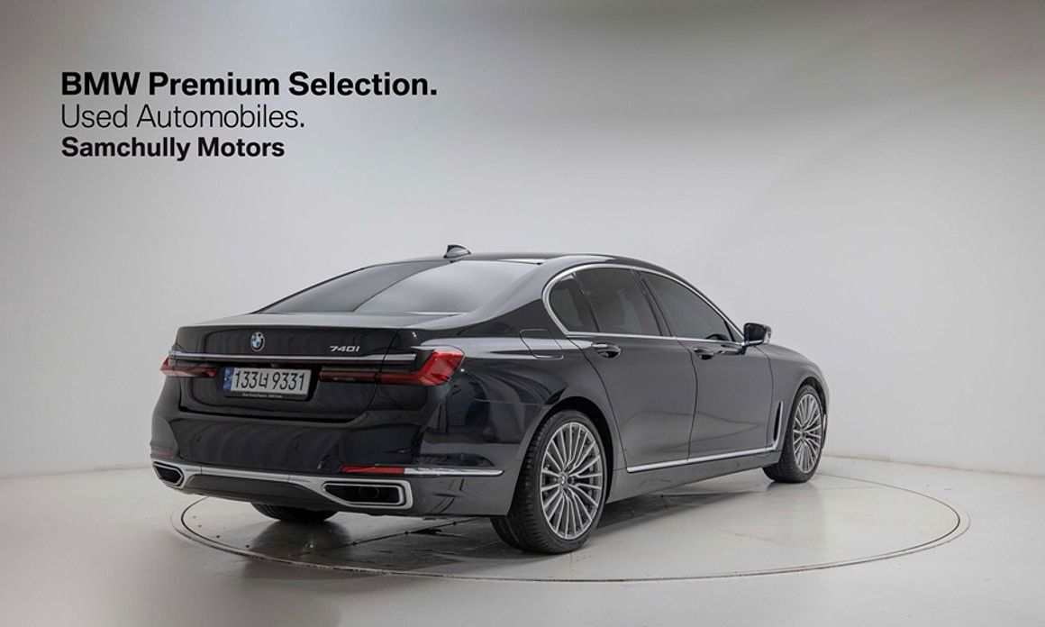 BMW 7-Series 740i Design Pure Excellence, 2022